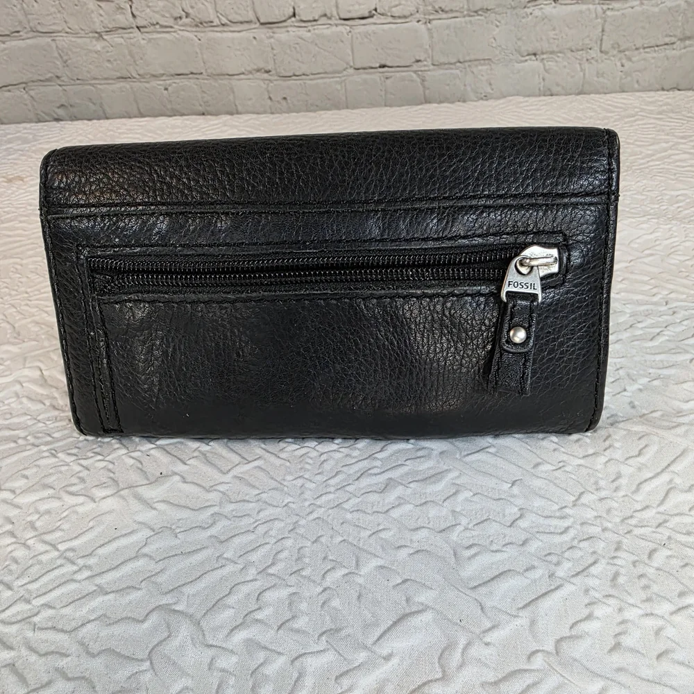 Fossil Long Live Vintage 1954 Black Pebbled Leather Trifold‎ Wallet Clutch